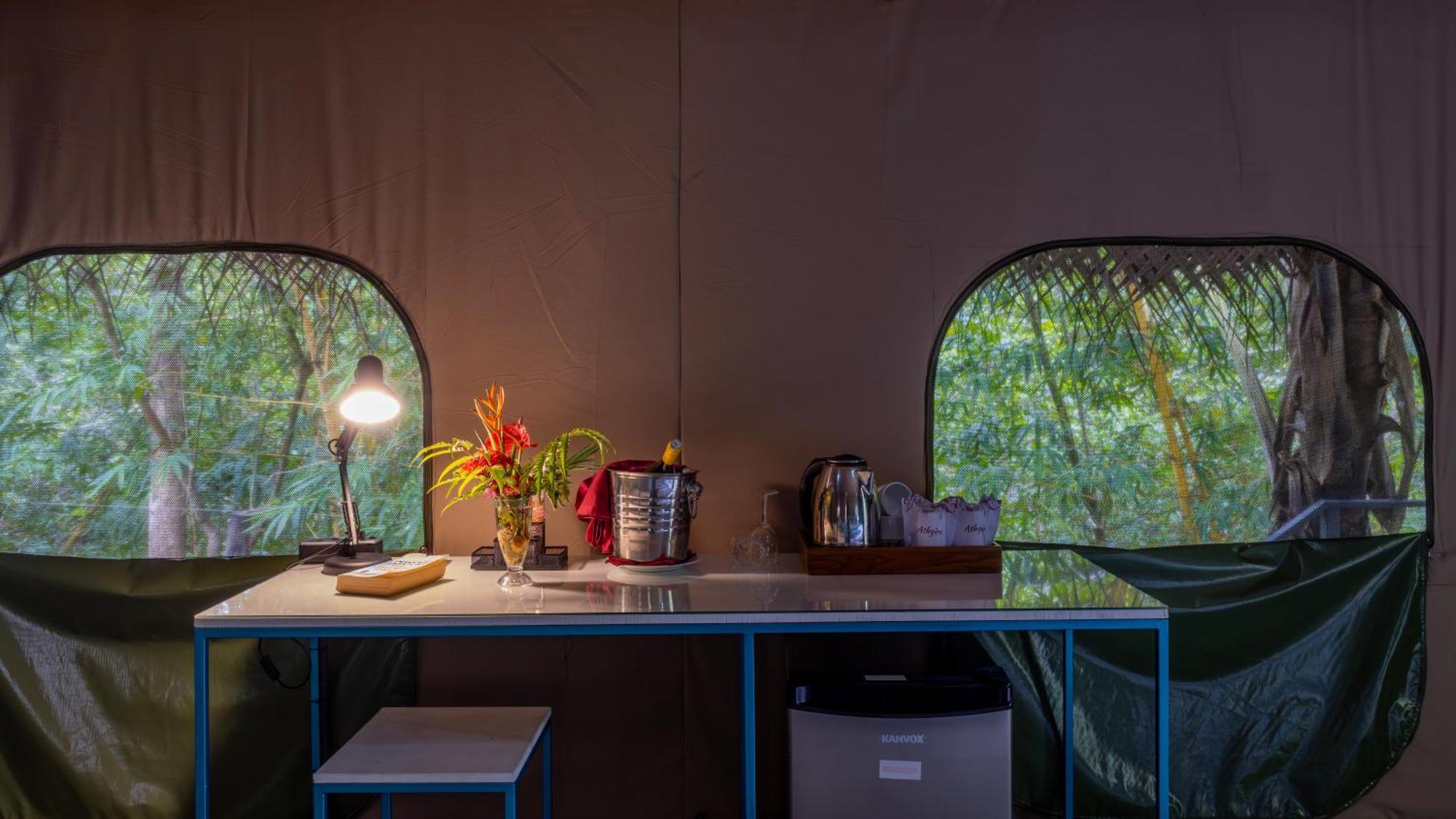 Athgira River Camping - Udawalawe Exterior foto